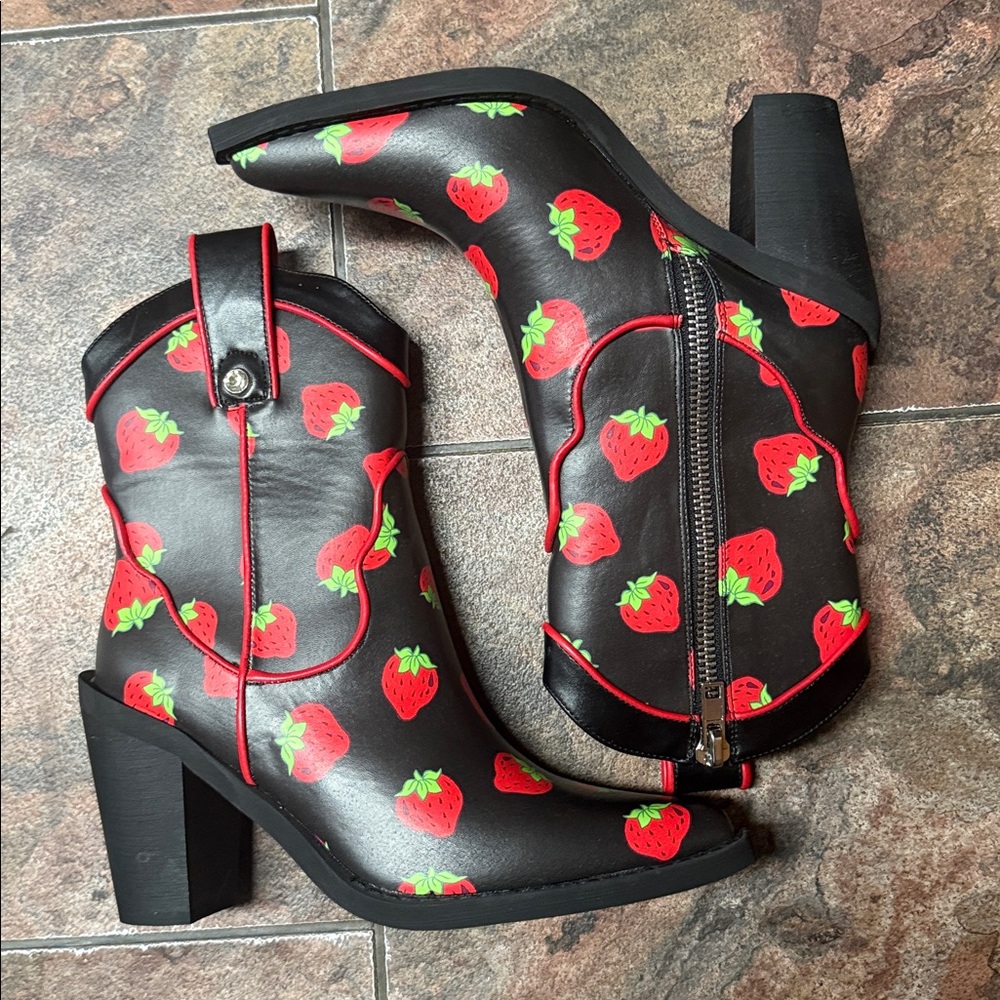 (STR) DOLLS KILL X STRAWBERRY SHORTCAKE MEADOW GREETING COWBOY BOOTS